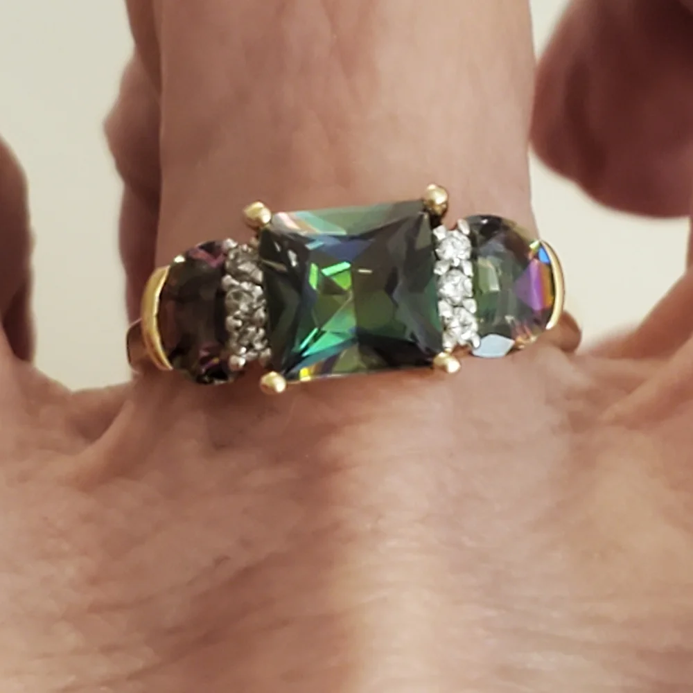 14k yg mystic topaz/diamond ring
